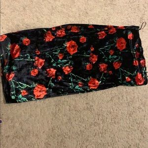 Velvet black knee dress.